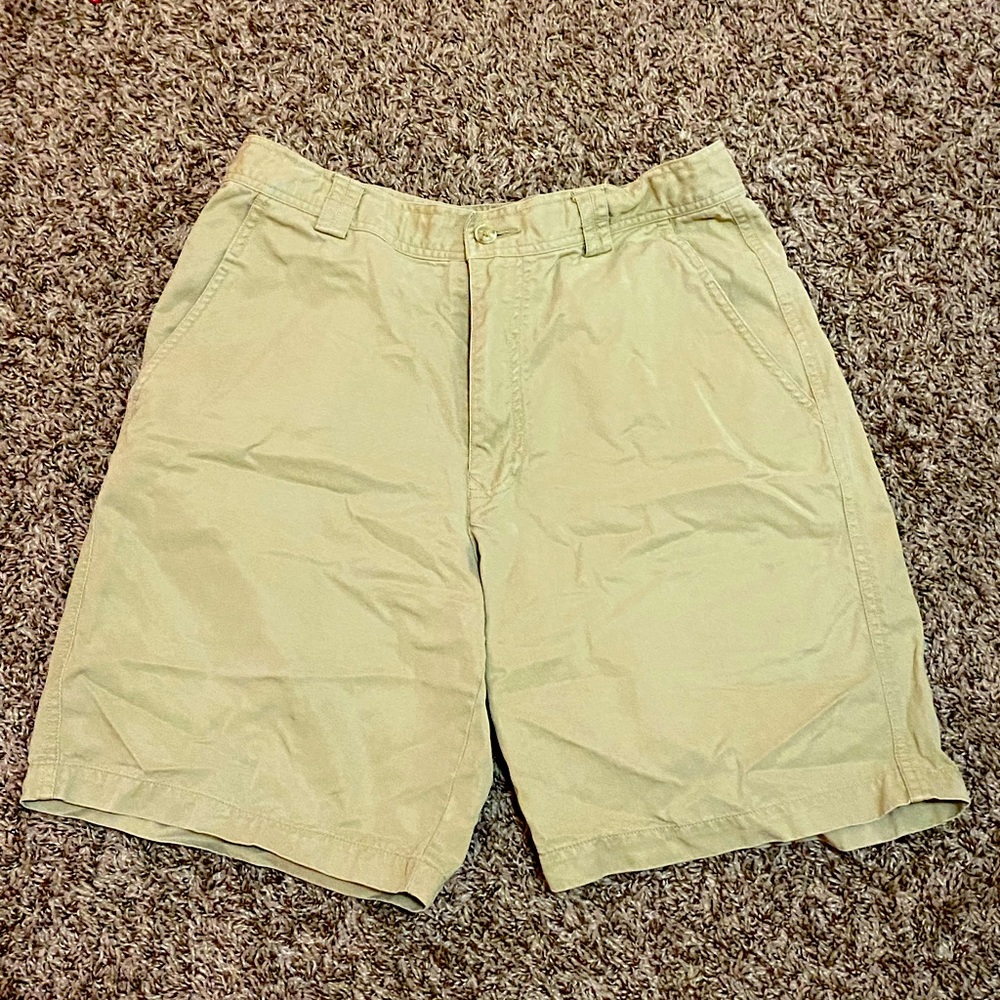 knee khaki shorts with pockets
